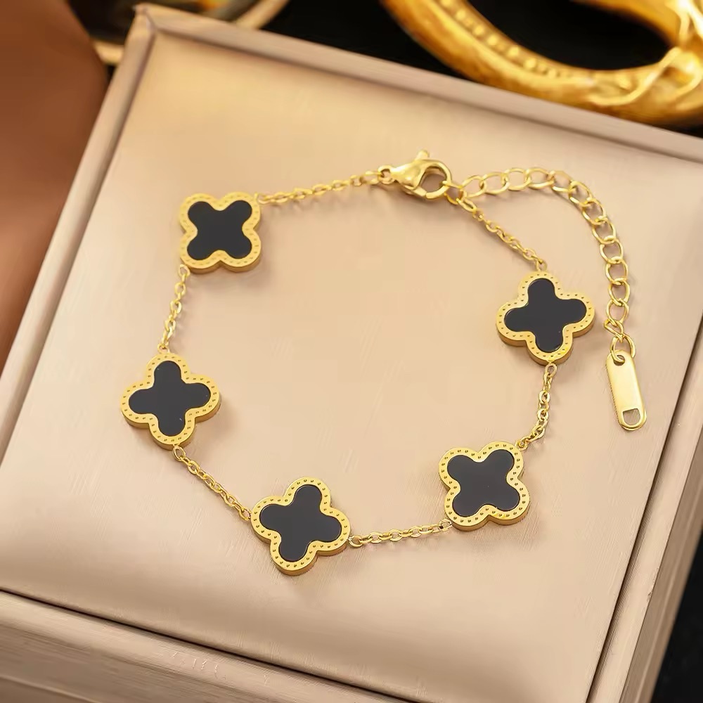 Clover Bracelet black 18k plated stainless steel